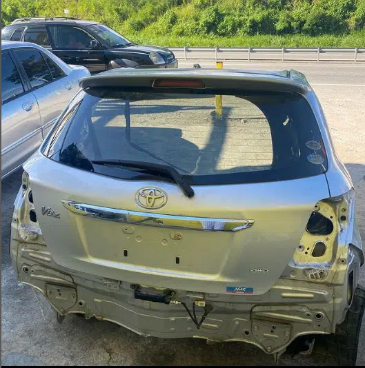 Compuerta baúl toyota vitz 2015 3 Compuerta baúl toyota vitz 2015 | Yani Repuestos