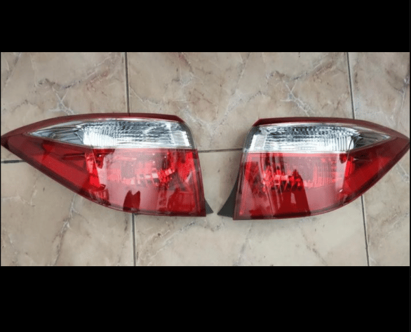 Faroles Traseros Toyota Corolla 2014-2016 | Toribio Auto Parts