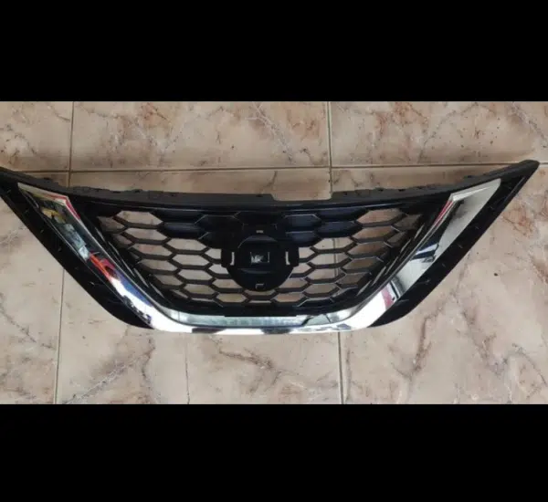 Parrilla Frontal Nissan Sentra 2016-19 5 Parrilla Frontal Nissan Sentra 2016-19 | Toribio Auto Parts