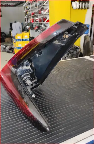 Farol Trasero Derecho, Honda CR-V 2020 5 Farol Trasero Derecho, Honda CR-V 2020 | Yani Repuestos